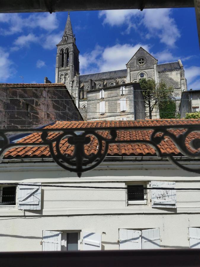 Maisondeville_Le_Cent_Un Angoulême Esterno foto