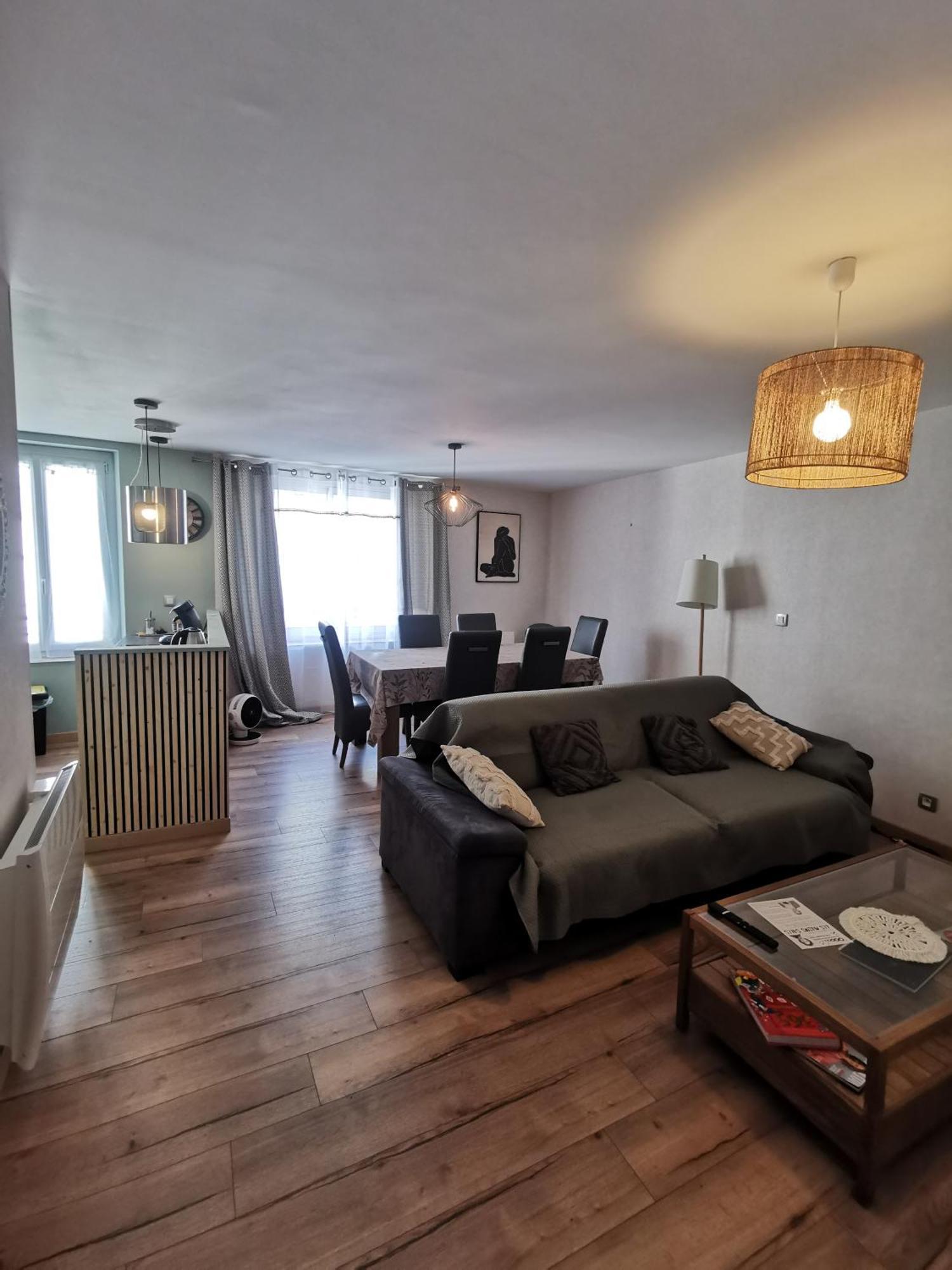 Maisondeville_Le_Cent_Un Angoulême Esterno foto